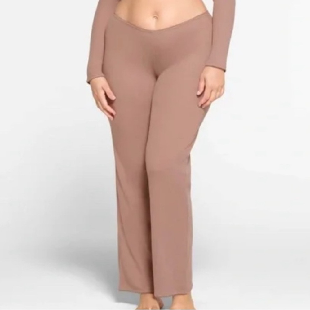 SKIMS - brand new- limited edition color and style cotton rib Henley style pants